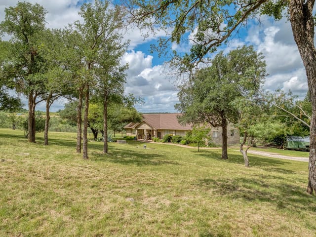 701 Berry LN