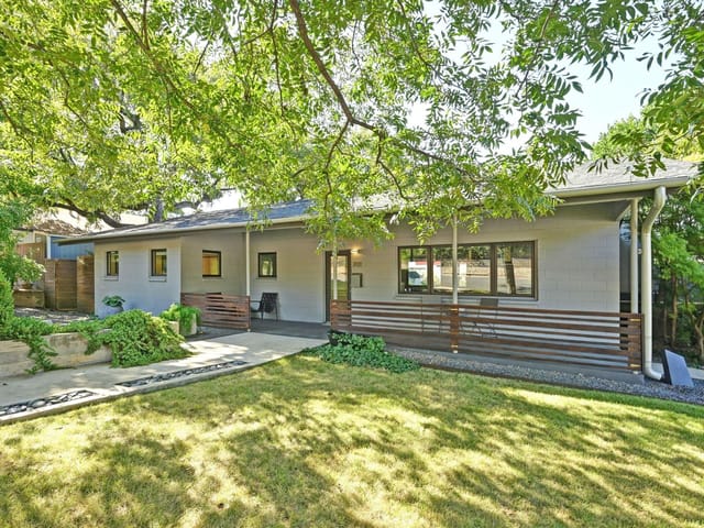 701 Brownlee Cir