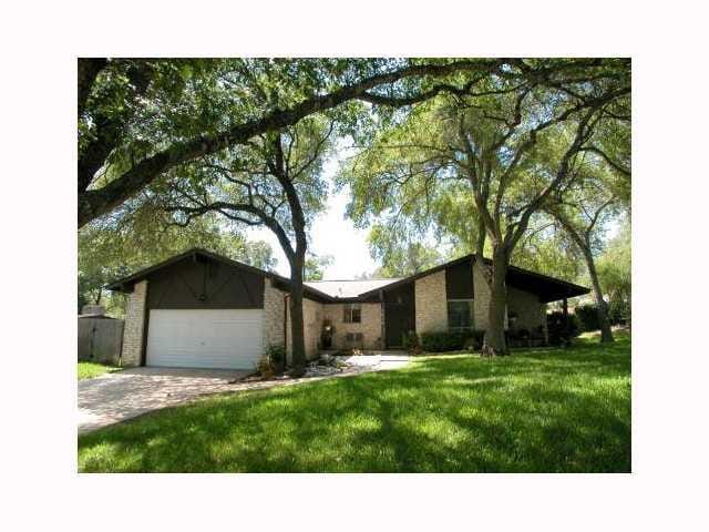 701 Little Oak DR