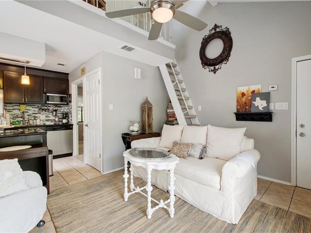701 NELRAY Blvd Unit #10