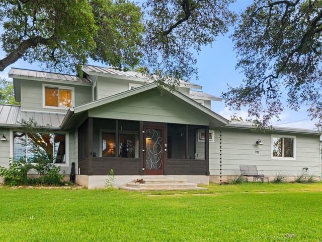 701 River RD