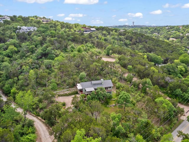 701 Yaupon Valley Rd