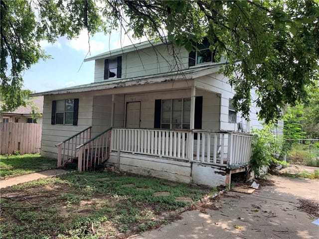 7011 Bethune Ave
