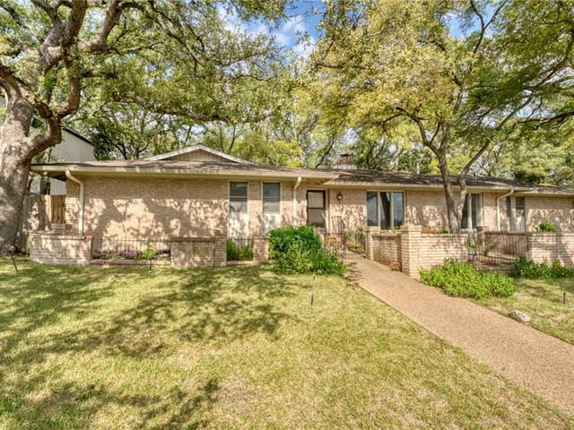 7012 Northledge DR