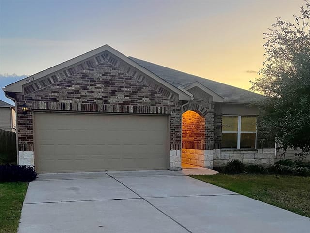 7013 Loretta White Lane