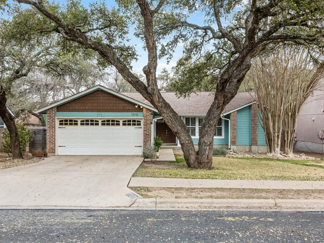 7018 Tesoro TRL