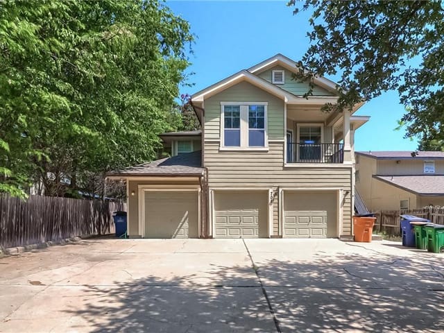 702 Franklin Blvd