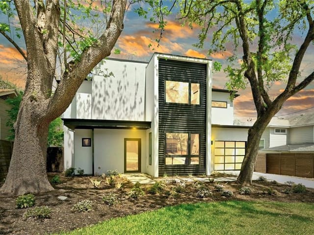 702 Huerta ST