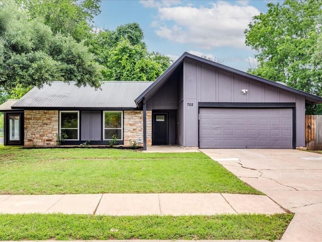 702 Newcastle Dr