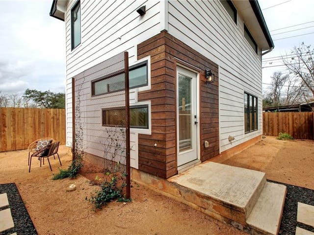 702 Philco Dr Unit #B