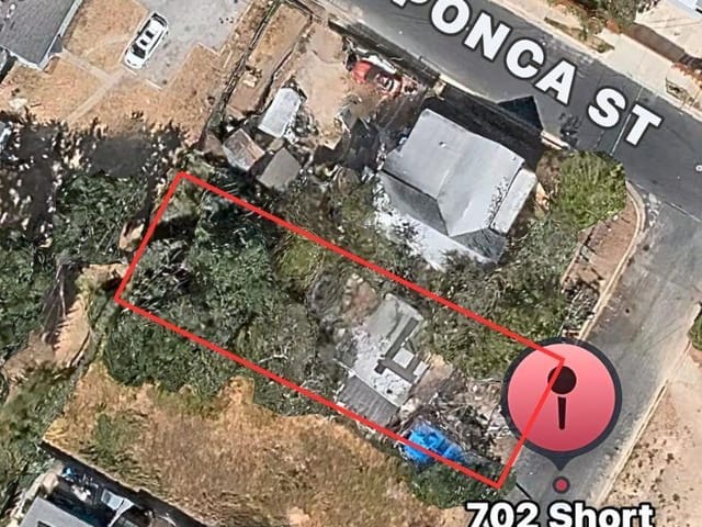702 Short Kemp ST