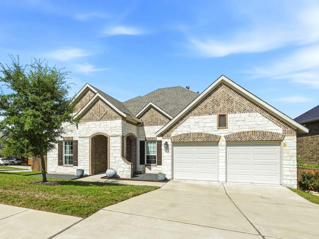 7024 Halesboro DR