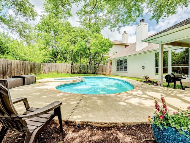 View 7025 Auckland DR in Circle C Ranch Ph A Sec 05 7025 Auckland DR - property photo 1 - Luxury home in Circle C Ranch Ph A Sec 05, Austin, TX