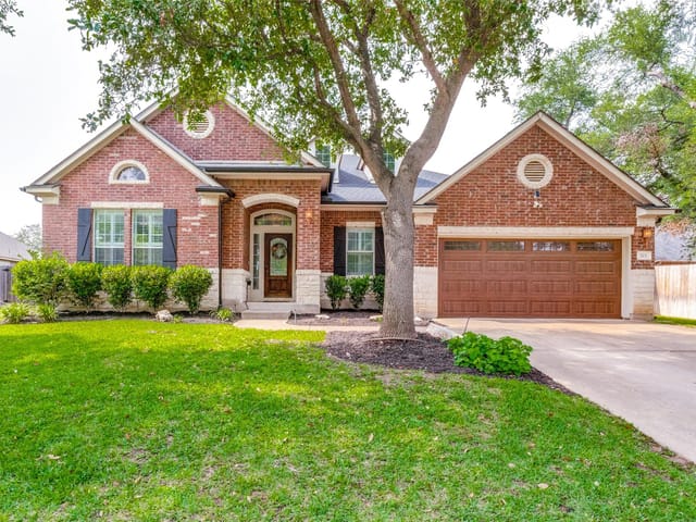 703 Hegarty Dr