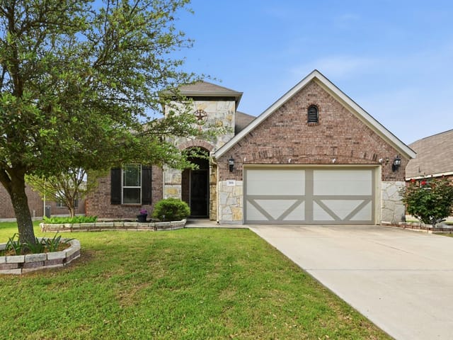 703 N Emory Cv