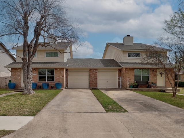 703 Valley View DR Unit #A & B