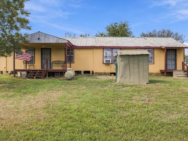7033 FM County Road 957
