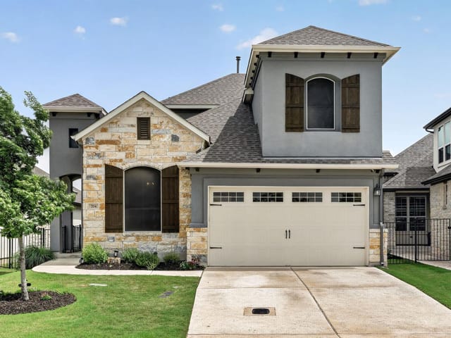 704 Faith Dr