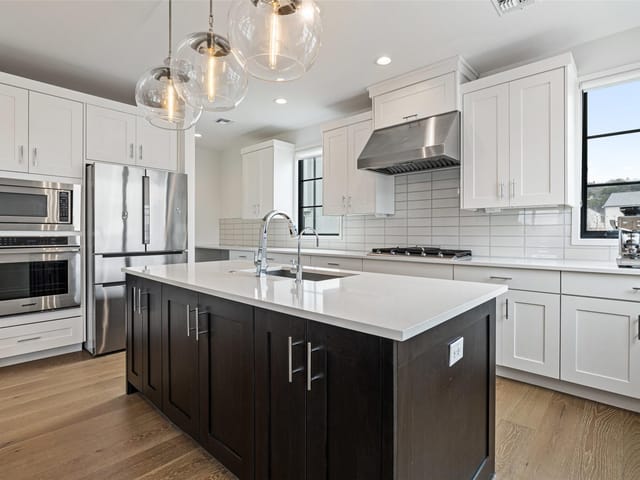 705 Ariana CT