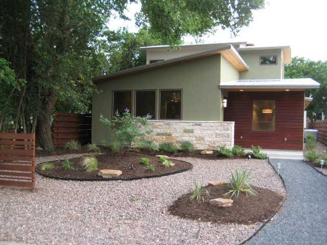 705 W Live Oak ST