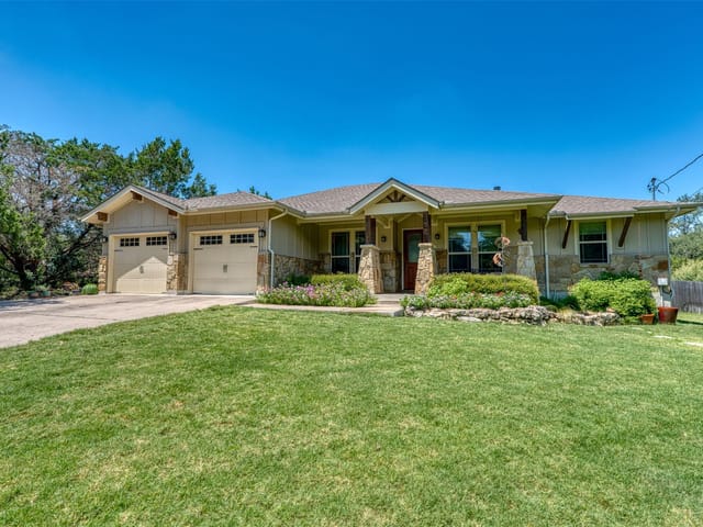 706 Rogart Dr