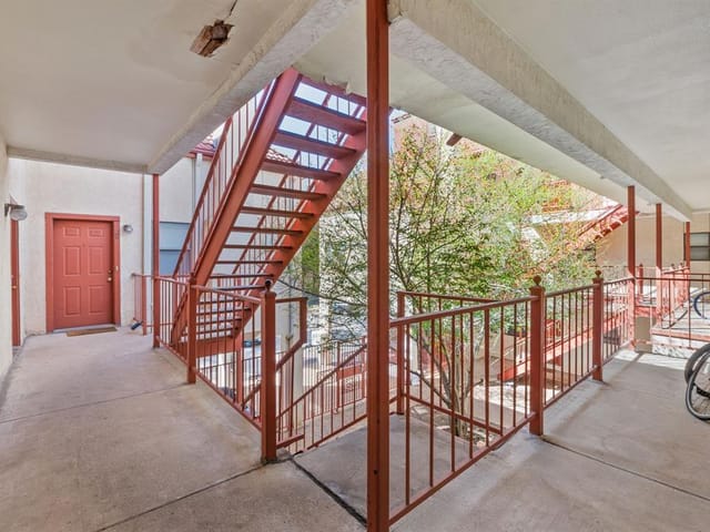 706 W 22nd ST Unit #201