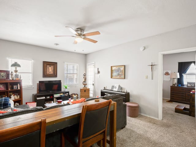 706 W 22nd St Unit #206