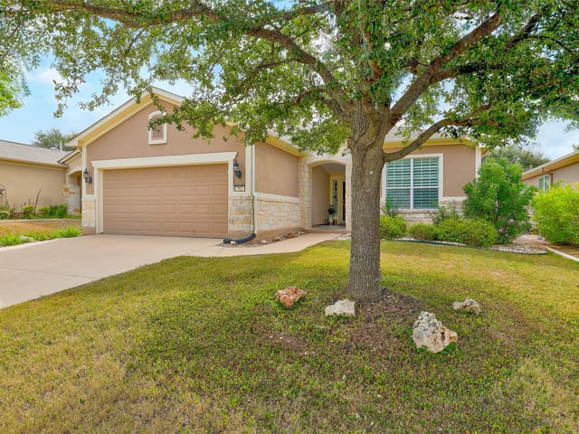 707 Apache Mountain LN