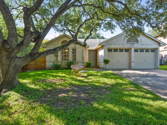707 Shiny Rock Dr