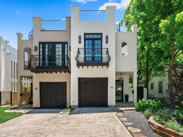 707 W Johanna St Unit #B