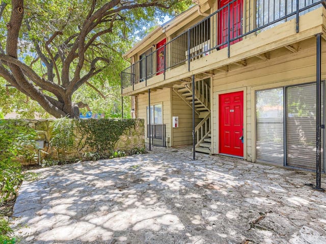 708 Graham Pl Unit #101