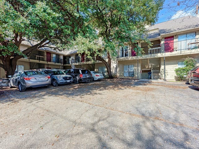 708 Graham Pl Unit #103