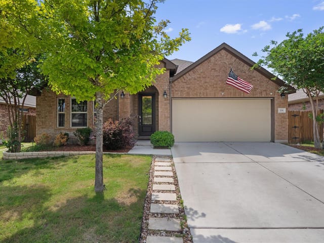 708 Hereford Loop
