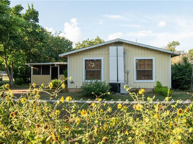 708 Philco Dr
