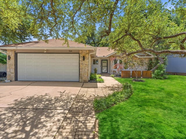 709 Russet Valley DR