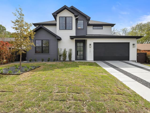 7101 Crosswood Dr