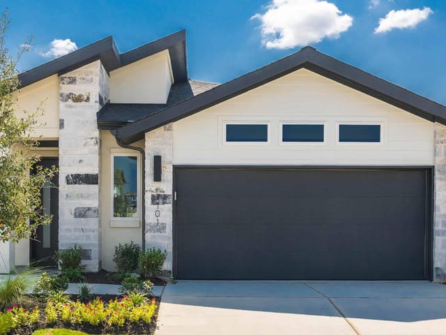 7101 Stitzel Weller DR