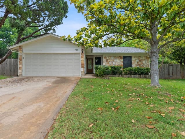 7101 Tawny Cir