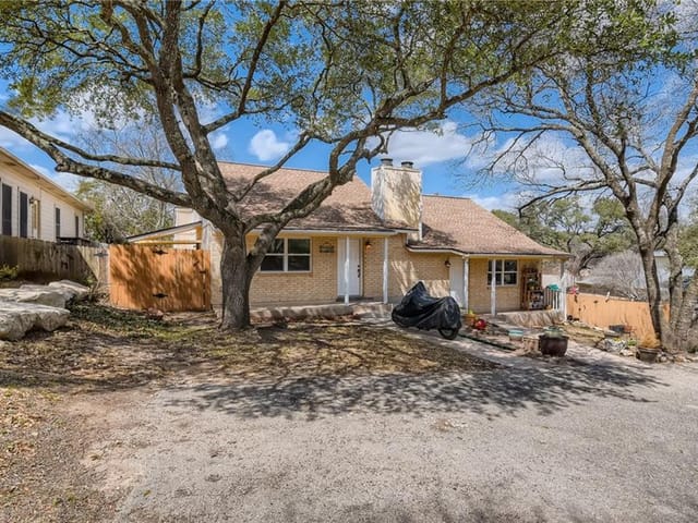 7102 Silver Dale Dr