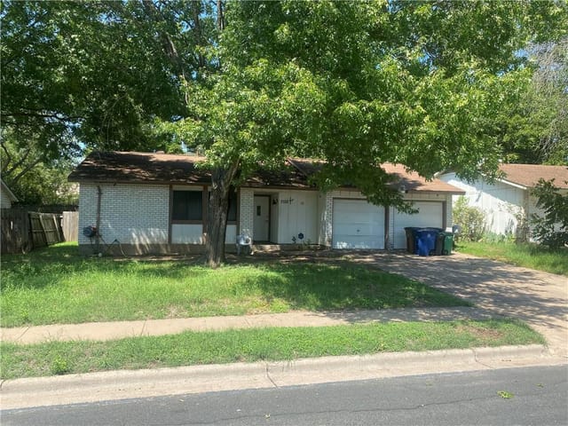 7102 Sir Gawain Dr