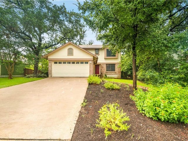 7105 Dallas Dr