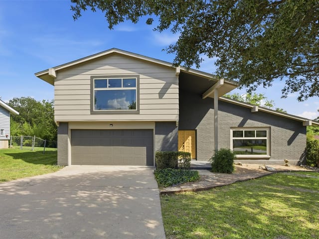 7105 Fred Morse DR
