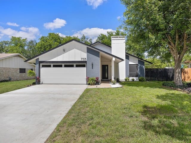 7105 Whispering Winds Dr