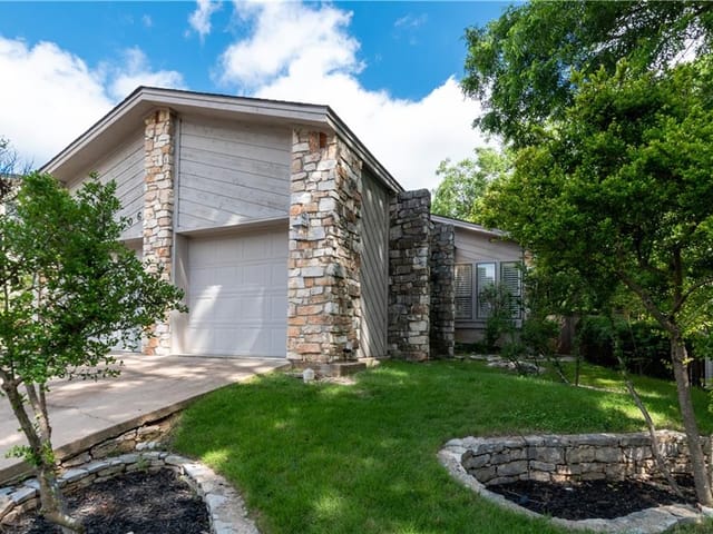 7106 Coachwhip Holw