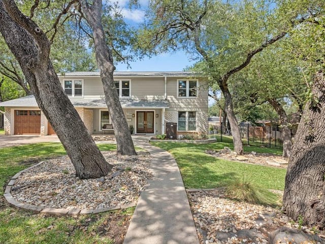 7106 Sungate Dr