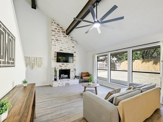 7107 Teaberry Dr
