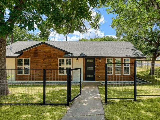 7109 Cherry Meadow Dr