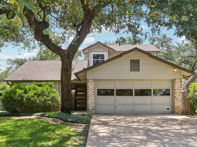 7109 Dallas Dr