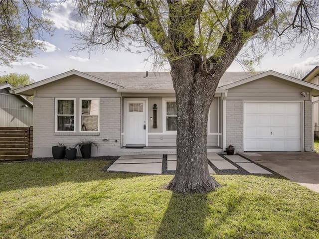 7109 Townsborough Dr