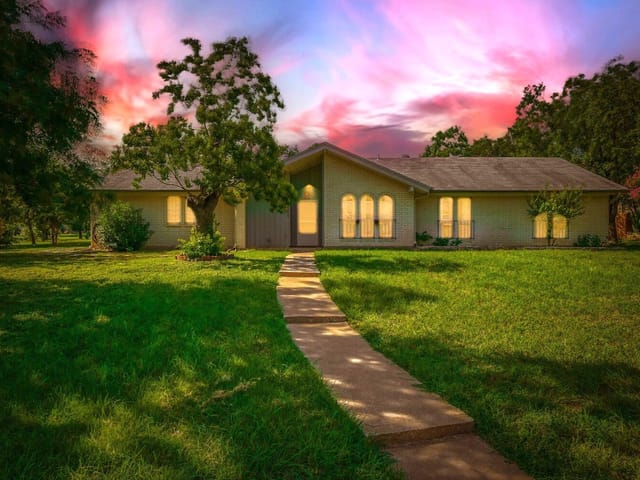 7110 Stone Ledge CIR